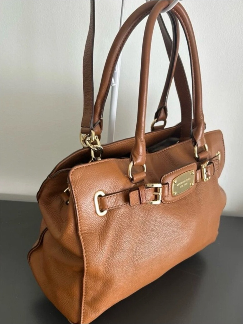Michael Kors Cognac Leather Hamilton Satchel Shoulder Bag in EUC Gold HW Buckle - Picture 3 of 15